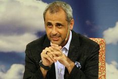 la foto indiscreta en el celular de rial la foto indiscreta en el celular de rial