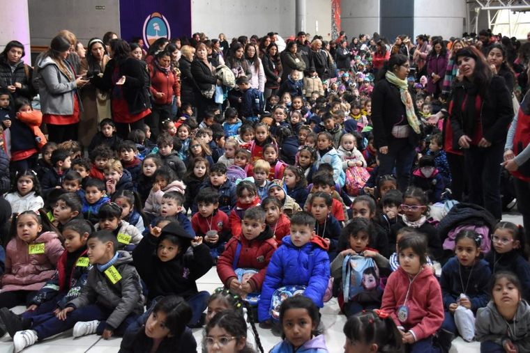 Cientos de niños y niñas celebraron el Día de los Jardines de Infantes. Cientos de niños y niñas celebraron el Día de los Jardines de Infantes. 