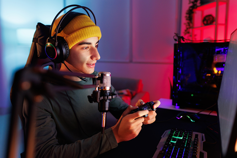 Streamers. Streamers.