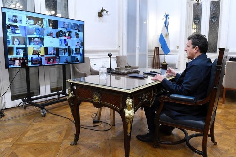 El oficialismo intentará que hoy salga el dictamen para buscar la media sanción el próximo jueves