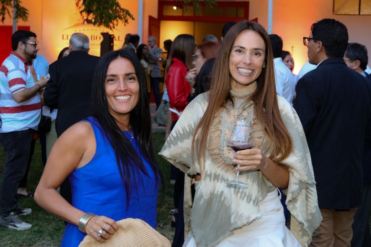 Jezabel Di Paola y Florencia Aise, en la presentación. Al final de la nota, la gran galería de fotos. Foto: Gentileza