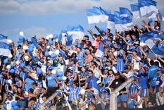 Los hinchas del Tomba recibieron una grata noticia post clásico. Foto: Juan Ignacio Blanco/MDZ Los hinchas del Tomba recibieron una grata noticia post clásico. Foto: Juan Ignacio Blanco/MDZ