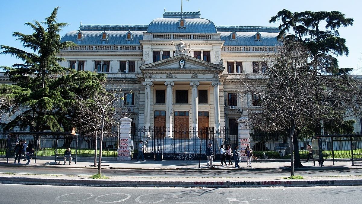 Legislatura bonaerense: la oposición a Milei saltó la grieta en Diputados para blindar la 