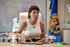 A Mayra Mendoza la subieron al ring y respondió.