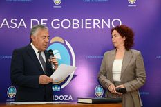 Andrea Molina asumió en el Tribunal de Cuentas. Cornejo nombró a 4 de los 5 integrantes de la cúpula de ese organismo.&nbsp;