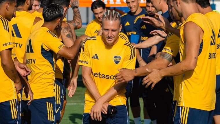 Ascacibar ya se entrena a las órdenes de Claudio Úbeda en Boca.