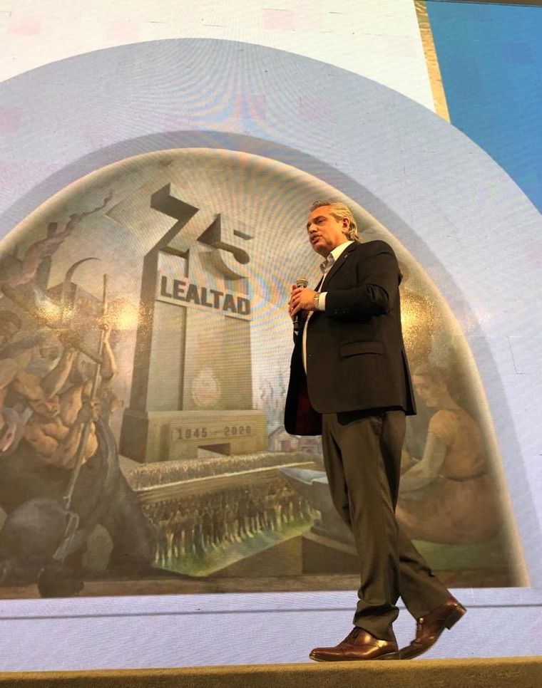 Unidad Alberto llamó a la unidad y las redes respondieron de diversas formas.