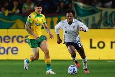 Defensa y Justicia recibe a Liga de Quito en busca del milagro Foto: EFE Defensa y Justicia recibe a Liga de Quito en busca del milagro Foto: EFE