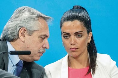 MDZol | Luana Volnovich La foto que habría del Presidente de la Nación junto con la titular del PAMI buscaría mostrar una imagen de unión dentro del oficialismo.