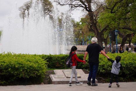 La Anses continúa con el pago de jubilaciones, pensiones y asignaciones durante la semana. La Anses continúa con el pago de jubilaciones, pensiones y asignaciones durante la semana.