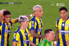 Copetti se enojó con Santi López tras el 2-2 ante River. Foto: TNT Sports