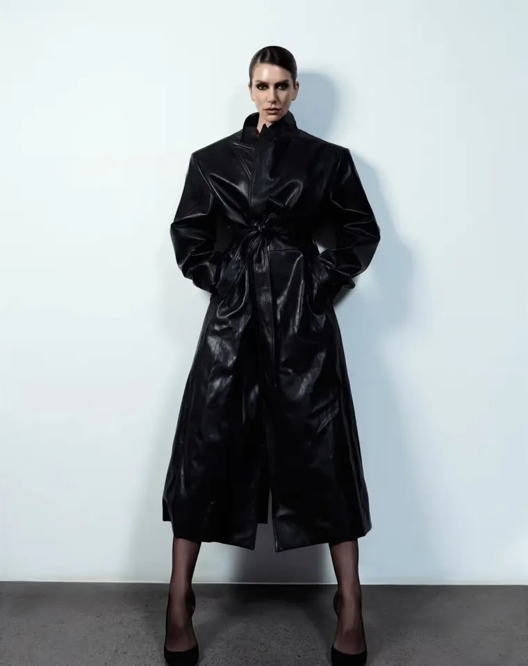 Siluetas y toda la actitud. Siluetas y toda la actitud.