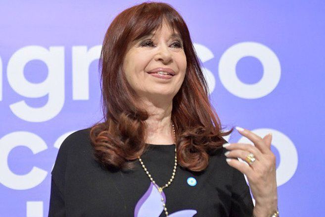 Una encuesta muestra la opinión de los argentinos sobre la condena a Cristina. 