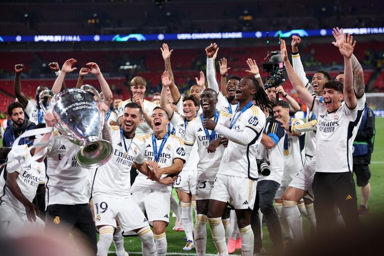 El elenco español ganó la 15ª Champions de su historia. Foto: EFE