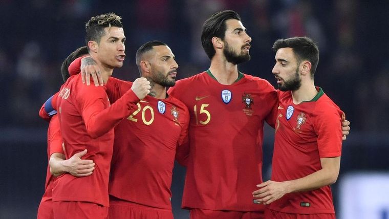 Ricardo Quaresma (20) es la compañía ideal de Cristiano en la selección lusa.