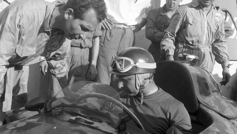 Entre curvas y árboles, el viejo circuito del Parque San Martín fue escenario de carreras históricas y de la visita de Fangio en 1956.
