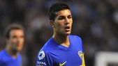 Leandro Paredes debutó con la camiseta de Boca el 6 de noviembre de 2010, de la mano del DT Claudio Borghi en un 0-2 frente a Argentinos Juniors. Leandro Paredes debutó con la camiseta de Boca el 6 de noviembre de 2010, de la mano del DT Claudio Borghi en un 0-2 frente a Argentinos Juniors.