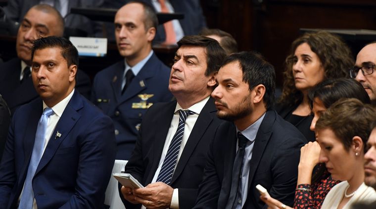 La oposición critico duramente al discurso de Rodolfo Suarez. Foto: ALF PONCE MERCADO / MDZ