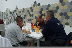 que encuentran las personas en situacion de calle cuando llegan a un parador