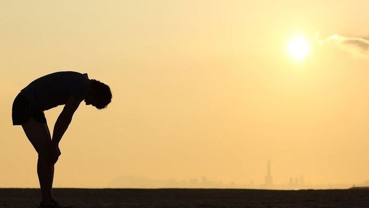 Foto: GETTY IMAGES. Hacer ejercicios intensos es más eficiente que dedicar más horas a hacer ejercicios leves.