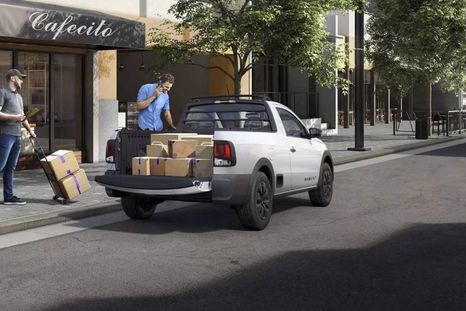 La Volkswagen Saveiro viene propulsada por un motor 1.6 litros de 109 HP combinado con una caja de cambios manual de cinco velocidades.