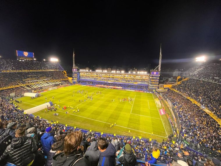 Una noche histórica. Independiente Rivadavia vivirá por primera vez la experiencia de jugar en la mítica Bombonera de Buenos Aires enfrentando a Boca. Foto: MDZ