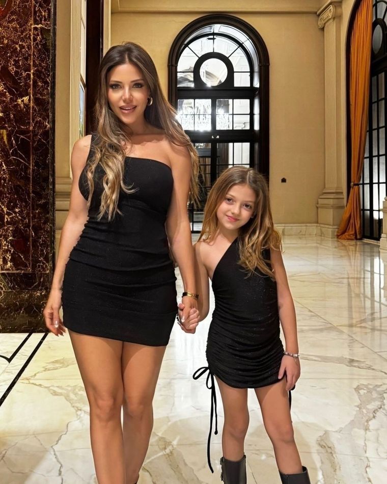 ¡Igualitas! Los looks gemelos de Evangelina Anderson y su pequeña, Emma Foto: Instagram