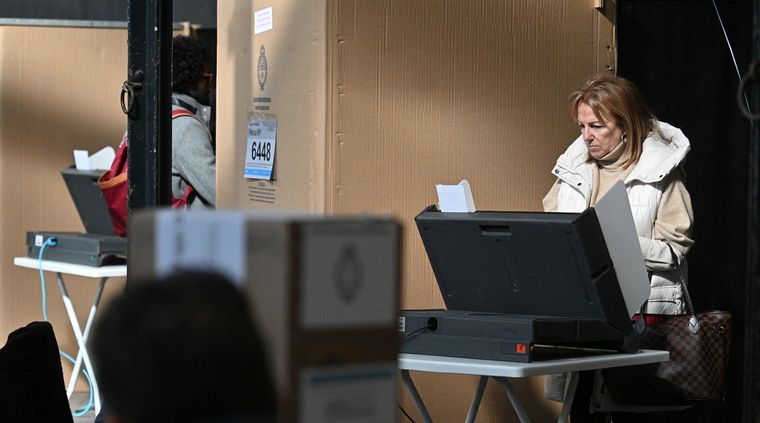 En las elecciones PASO participaron 69.62% electores Foto: Télam