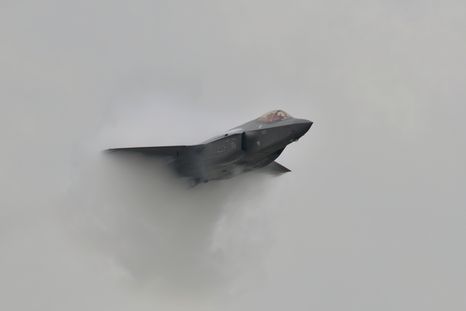 Cinco cazas F-35 estadounidenses aterrizaron en la base de Roosevelt Roads, en Ceiba, Puerto Rico. Cinco cazas F-35 estadounidenses aterrizaron en la base de Roosevelt Roads, en Ceiba, Puerto Rico.