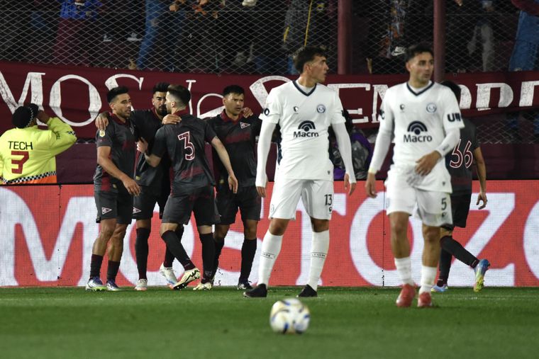 Independiente Rivadavia no pudo ratificar su buen momento y cayó por la mínima frente a un Lanús que terminó con diez jugadores.&nbsp;
