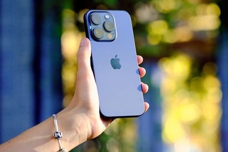 El celular premium con descuento en Walmart. El celular premium con descuento en Walmart.