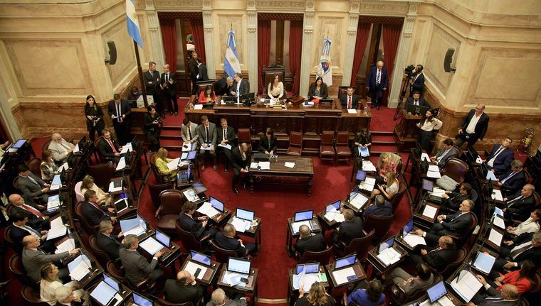 La oposición del Senado intentará conseguir quórum para tratar jubilaciones y emergencia en discapacidad. La oposición del Senado intentará conseguir quórum para tratar jubilaciones y emergencia en discapacidad.