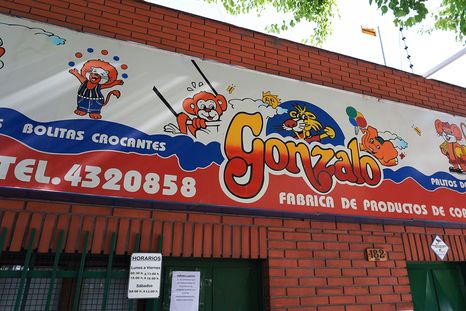 Tras declararse en quiebra, Gonzalo Snacks será rematada por $280 millones a través de Manucha Subastas.