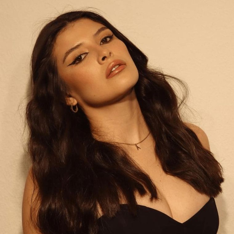 Abigail Arámbula cautivó con un traje de baño enterizo color rojo fuego. Foto: Instagram/ Abigail Arámbula