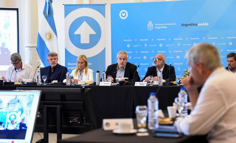 La resolución fue en conjunto con el Consejo Federal de Educación Foto: Ministerio de Educación