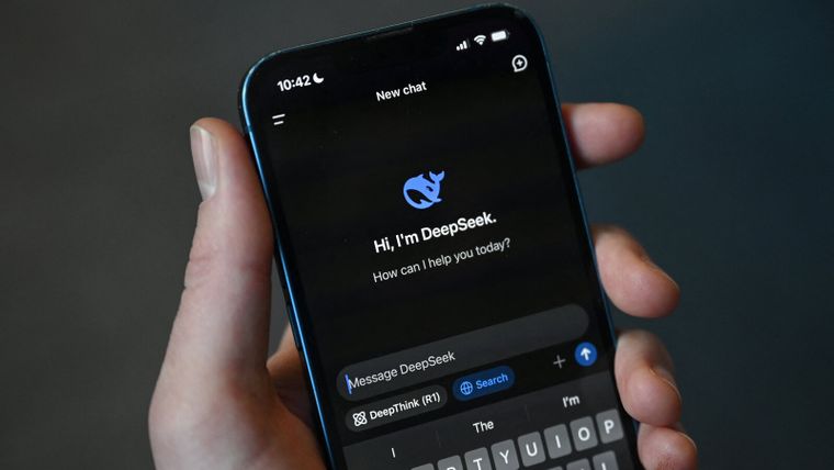 Deepseek presenta un nuevo modelo gratuito para la IA.