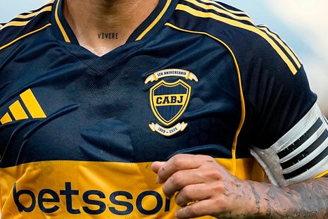 Boca luce un escudo distinto en redes sociales. Boca luce un escudo distinto en redes sociales.