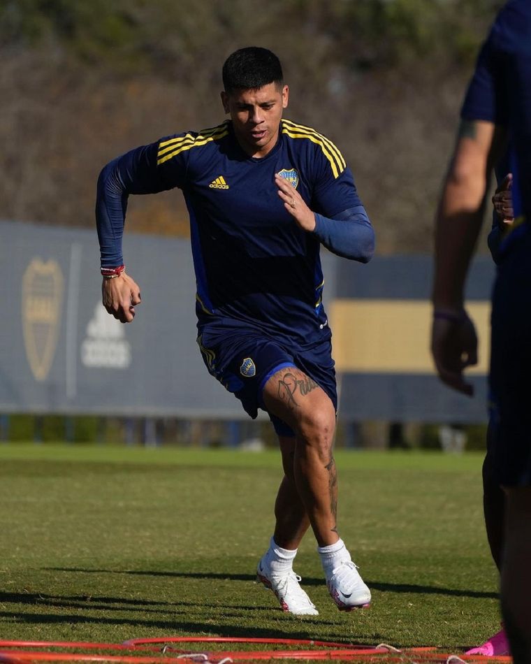 El defensor se encuentra entrenando en Estados Unidos.