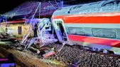 tragedia ferroviaria en espana: al menos dos muertos por el descarrilamiento de dos trenes de alta velocidad tragedia ferroviaria en espana: al menos dos muertos por el descarrilamiento de dos trenes de alta velocidad