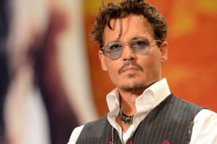 JOHNNY DEPP TIENE DIVERSAS Y EXÓTICAS PROPIEDADES. UNA DE ELLAS ES UNA ISLA PRIVADA.