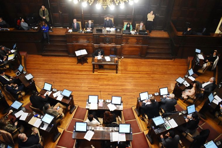 La sesión de este miércoles en la Legislatura provincial. Foto: X @DiputadosMza