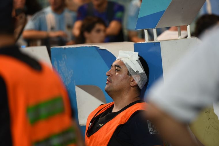 Los incidentes se produjeron en el centro de Mendoza y dejaron una veintena de aprehendidos Foto: Maximiliano Ríos/MDZ