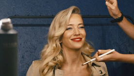 Mirá el look de Luisana Lopilato en la red carpet de La Caja Azul. Mirá el look de Luisana Lopilato en la red carpet de La Caja Azul.