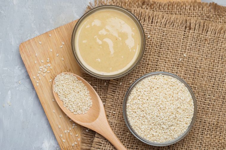 La receta de pasta de sésamo, conocida como tahini, tiene más de 3.000 años de historia en Medio Oriente. La receta de pasta de sésamo, conocida como tahini, tiene más de 3.000 años de historia en Medio Oriente.