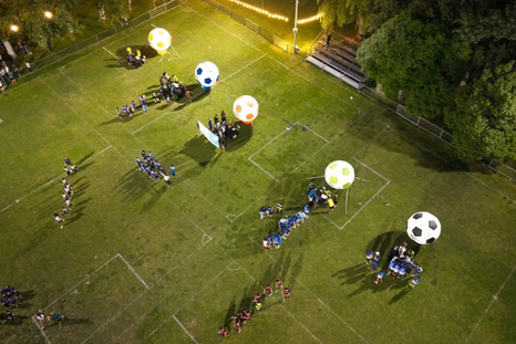La ceremonia de apertura del torneo que terminó con un apuñalado este viernes en Maipú. La ceremonia de apertura del torneo que terminó con un apuñalado este viernes en Maipú.