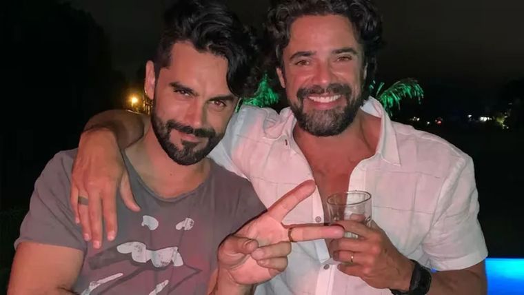 Los antiguos compañeros de trabajo ya no se tratan. Los antiguos compañeros de trabajo ya no se tratan.