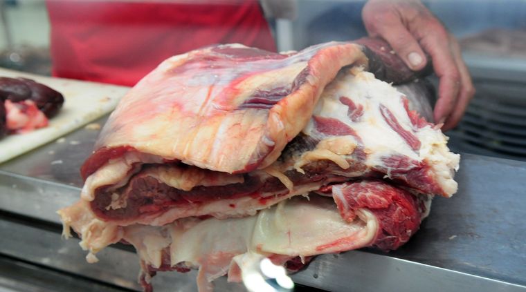 Dos sujetos se llevaron dinero, whisky, aceites y fiambres Foto: Imagen ilustrativa / ALF PONCE MERCADO / MDZ