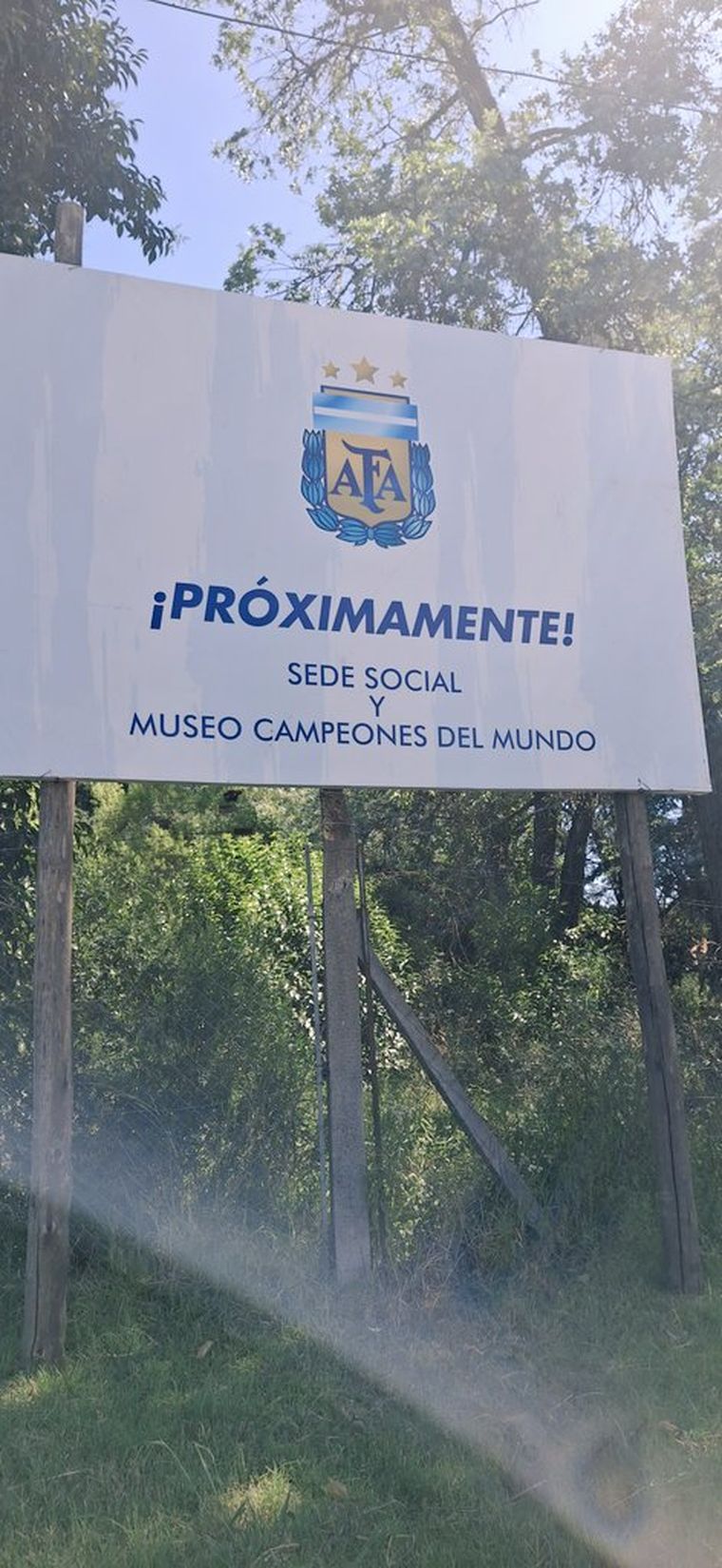 Ubicada en el mismo predio de Real Pilar, que conduce Mansilla, AFA tiene una sede en esa localidad. Ubicada en el mismo predio de Real Pilar, que conduce Mansilla, AFA tiene una sede en esa localidad.