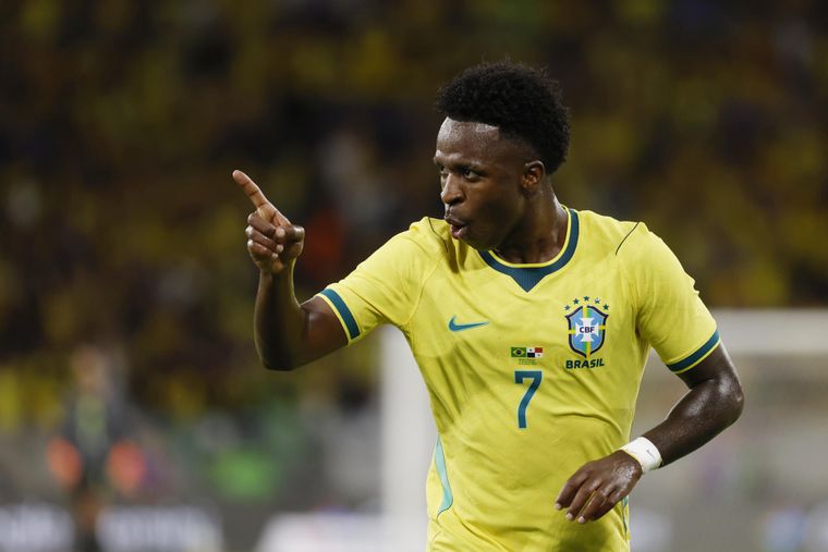 Brasil llega al partido como líder del Grupo C con cuatro puntos y obligado a ganar para asegurar el primer puesto. Brasil llega al partido como líder del Grupo C con cuatro puntos y obligado a ganar para asegurar el primer puesto. 