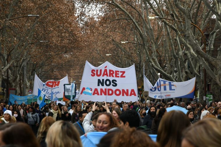 Sute, Sadop, ATE y Ampros reclamaron mejoras salariales. Foto: ALF PONCE MERCADO / MDZ